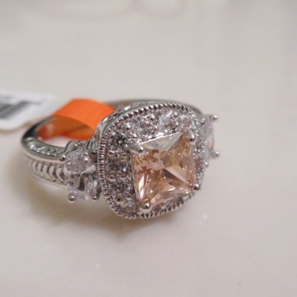 RSC PINK PRINCESS CUT CZ ACCENT HALO RING - Picture 4 of 4